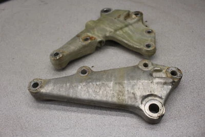 1978 Honda Hawk II 400 CB400T SUPORTES DE APOIO PARA OS PÉS DIANTEIRO E4-6827.AH - Imagem 1 de 4