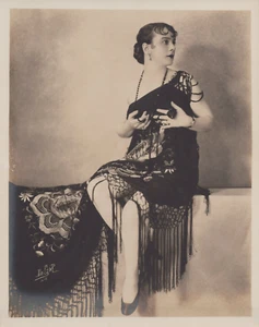 Tarta de queso de vodevil de la era del jazz burlesque pose atractiva de la década de 1910 foto original 354 - Imagen 1 de 2