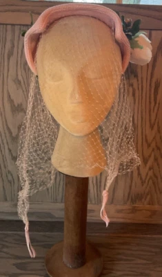 Sombrero de paja rosa vintage para mujer con velo, flor y brote a juego - talla única Foto 1 de 4