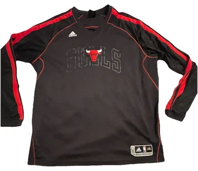 Camiseta Adidas Chicago Bulls 2XL Warm Up preta manga longa Derrick Rose 🌹 - Imagem 1 de 4