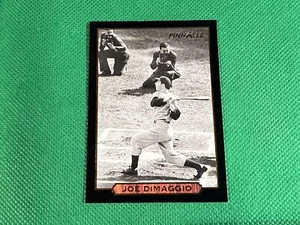 1993 Pinnacle DiMaggio #19 Center of Attention New York Yankees - Picture 1 of 1