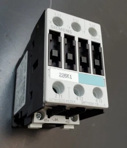 SIEMENS SIRIUS 3RT1024-1B Contactor E05 3 Phase - Picture 1 of 9