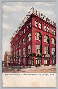 Postcard FC Taylor & Co Most Prominent House in the Great Fur District St Louis - Picture 1 of 2