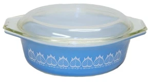 Pyrex Blue Tulip 043  1  1/2 QT. Oval Casserole Dish with Lid - Picture 1 of 10