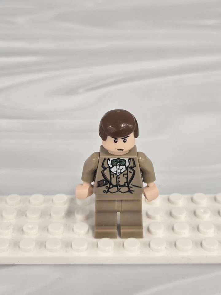LEGO Minifigure Custom Henry Jones Sr. Body w/ Brown Hair & Head – Indiana Jones - Image 1 of 4