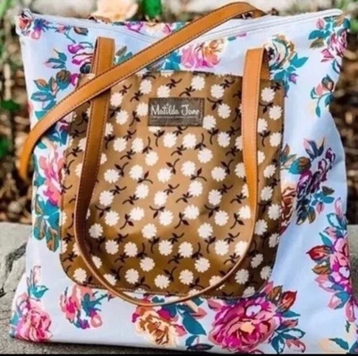 Nuevo con etiquetas Bolso de Mano Matilda Jane Modelo Rollo 19" x 17" NUEVO Beach Moments With You Foto 1 de 4