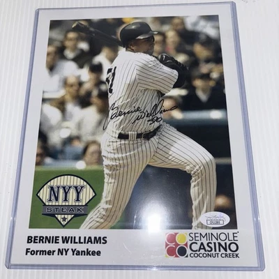 Bernie Williams Signed Auto Autograph 8X10 Photo JSA Authenticated NY Yankees - Image 1 of 4