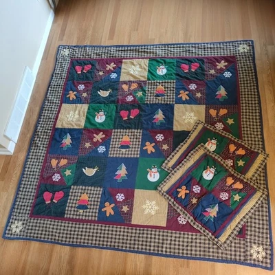 Vintage Christmas Patchwork Quilt & Shams Set Rustic Country Cabincore 85 x 84 - Image 1 of 4
