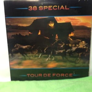 38 Special - Tour De Force - A&M 12" Vinyl LP record SP4971 (1983) - Foto 1 di 5