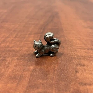 Statuina miniatura scoiattolo in peltro Spoontiques - decorazione da collezione - Foto 1 di 8