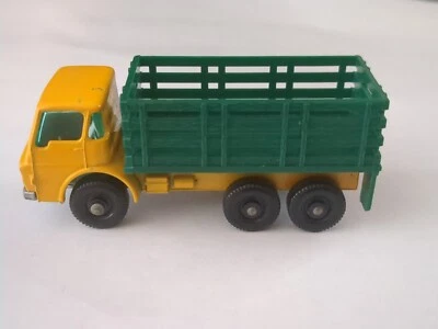 Lesney Matchbox 1967 #4-D, Dodge Stake Truck carrocería amarilla (11) Foto 1 de 4