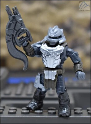 HALO MEGA CONSTRUX SILVER COVENANT BRUTE WARRIOR MINI FIGURE GRN07 - Image 1 of 4