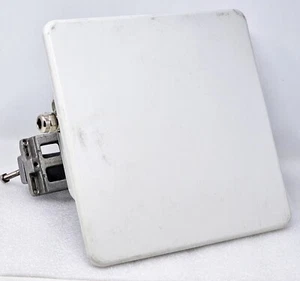 Radwin 5000 Subscriber Module RW5000/HSU/5525/F58/FCC/SFF/INT/23 - Picture 1 of 8