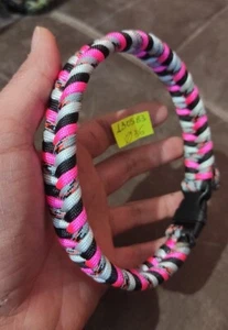 COLLARE CANE In Paracord Multicolore Rosa Grigio Nero fatto a mano 1305b3 - Imagen 1 de 3