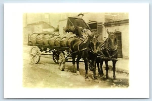 Postcard - Beer Barrel Wagon reproduction photo - Picture 1 of 2