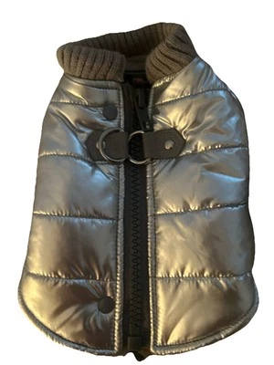 全新 Puffer 银色和灰色 XS 码(超小号) — 第 1/2 张图片