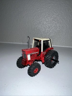 ERTL 1/64  1486 International- Custom - Image 1 of 4