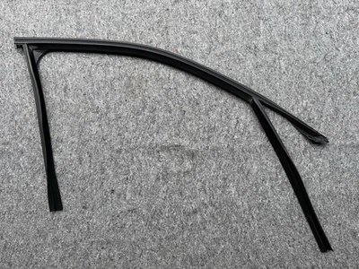 ❗️OEM❗️2014-2018 BMW X5 F15 Front Right Door Window Guide Weatherstrip Seal - Image 1 of 4