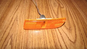 VW TIGUAN FRONT SIDE MARKER LIGHT RH 2009-2017 OEM PASSENGER - Picture 1 of 2