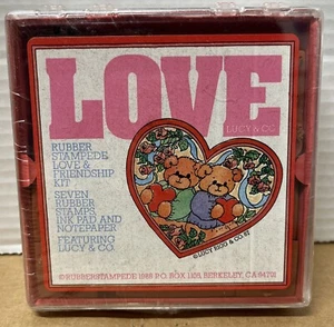 Kit de estampillas de goma Lucy & Co AMOR Y AMISTAD en caja juego de estampillas de goma de colección - Imagen 1 de 6