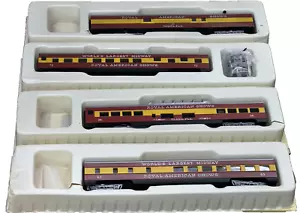 4 HO CON-COR ROYAL AMERICAN SHOWS PASSENGER CARS PUT TOGETHER KITS-FREE SHIP - Picture 1 of 3