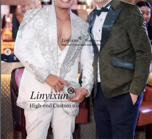 Impresionantes trajes de graduación masculinos ajustados con cristales con cuentas para hombre 3 piezas - Imagen 1 de 2