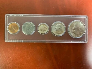 1954 US Mint UNC Set - sealed in Whitman Plastic Holder (3) 90% Silver Coins - Picture 1 of 6