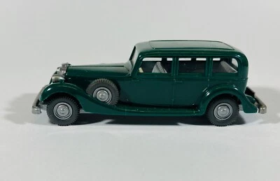 Wiking  - Salon Car - Horch 850 - Green - In Excellent Condition - Image 1 of 4