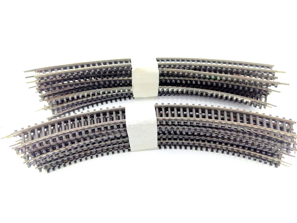 20 Pieces Zeuke 1/1 Curved Tracks Berlin TT Railways GDR Model Railway/GG19 - Image 1 of 4