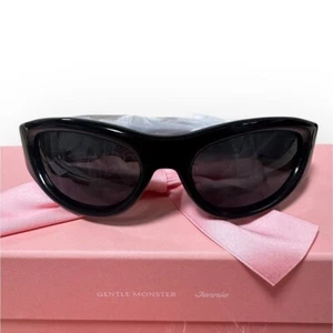 Gentle Monster Jennie Jentle Salon Cheveux De Nini 01 Black | CBP Form Requred - Picture 1 of 7