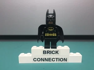 LEGO DC Super Heroes Batman-Black Suit, Yellow Belt (Type 2 Cowl) minifigure - Picture 1 of 2