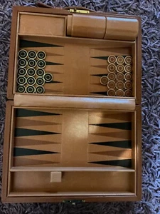 Backgammon Harrods Lederkoffer, Leder Backgammon, magnetisch top Zustand - Bild 1 von 9