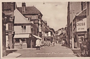 EZM Vintage Postcard, The Cross Corner, Woodbridge, Suffolk - Picture 1 of 1