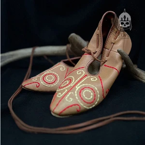 Embroidered Light Leather Shoes - X-XI Century Opole Reconstruction - Picture 1 of 3