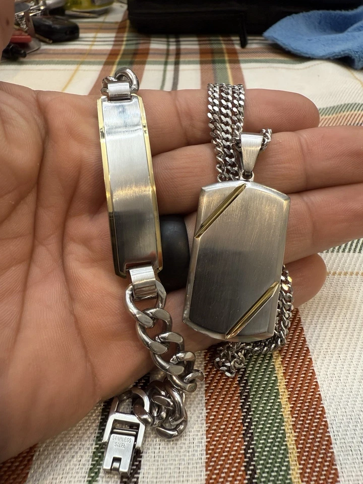 Mens Silver/Gold/Black Stainless Steel Dog Tag Charm Pendant Box Necklace Chain  - Image 1 of 4