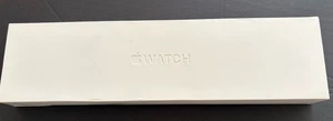 Apple Watch Series 7 Boîtier Aluminium 45mm avec Bracelet Sport - Minuit, Scellé Neuf - Photo 1 sur 7
