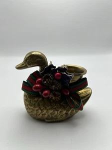 Candelabro cónico de pato de latón de colección grabado 3" de alto - cinta de Navidad extraíble - Imagen 1 de 3