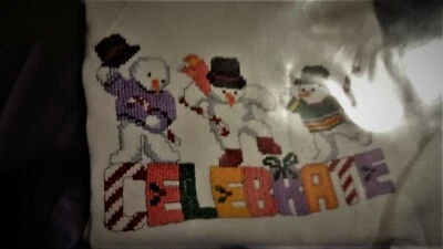 Kit Punto de Cruz Contado Residuo Lona 1992 "CELEBRATE" Make on Sudadera B Foto 1 de 4