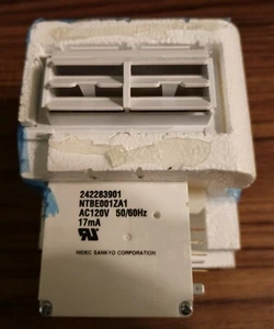 Frigidaire Refrigerator Damper Control Assembly Part# 242283901 - Picture 1 of 11