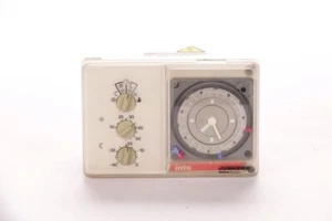 Bosch Junkers TA120 E con temporizador analógico - 7719000746 - Imagen 1 de 7