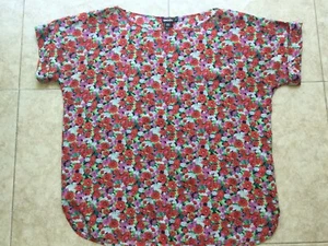 NWOT DKNY Woman Silk Blouse Floral Red/Pink/green/Black poppy Size M - Picture 1 of 15
