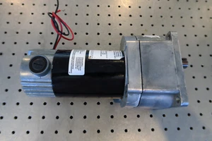 Dayton 1LPY3 DC Gearmotor 350.0 In-Lb Max 40nm Torque 12 RPM 90V - Picture 1 of 7