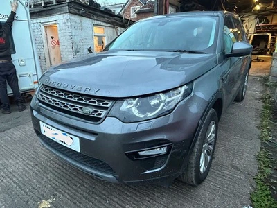 LAND ROVER DISCOVERY SPORT L550 2015-2019  WIPER NUT BREAKING - Image 1 of 4