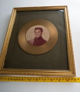 Authentisches frühes Elvis Presley Foto - montiert auf Goldscheibe selten Sammlerstück - Bild 1 von 7