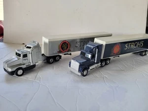 ERTL  2 STROH'S  BEER  TRACTORS  and TRAILERS  1/64 - Picture 1 of 7