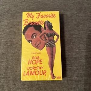 MY FAVORITE BRUNETTE BOB HOPE DOROTHY LAMOUR VHS 1985 NEW SEALED - Picture 1 of 7