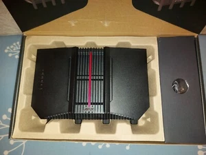 ASUS RT-BE92U WiFi 7 Tri-Band 9700Mbps 10 Go WAN/2,5 GoLAN Routeur - Photo 1/9