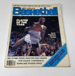 1983-84 Michael Jordan North Carolina Dick Vitale’s Basketball Magazine - Bild 1 von 24