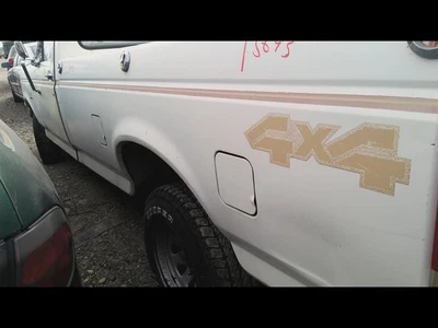 Bisagra del capó derecho del pasajero de 8501 PBV para camioneta Ford F250 80-97 2141566 Foto 1 de 4