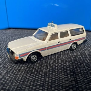 Rare Dinky Volvo 265 DL Estate Police No 243 Die Cast made in England - Picture 1 of 9